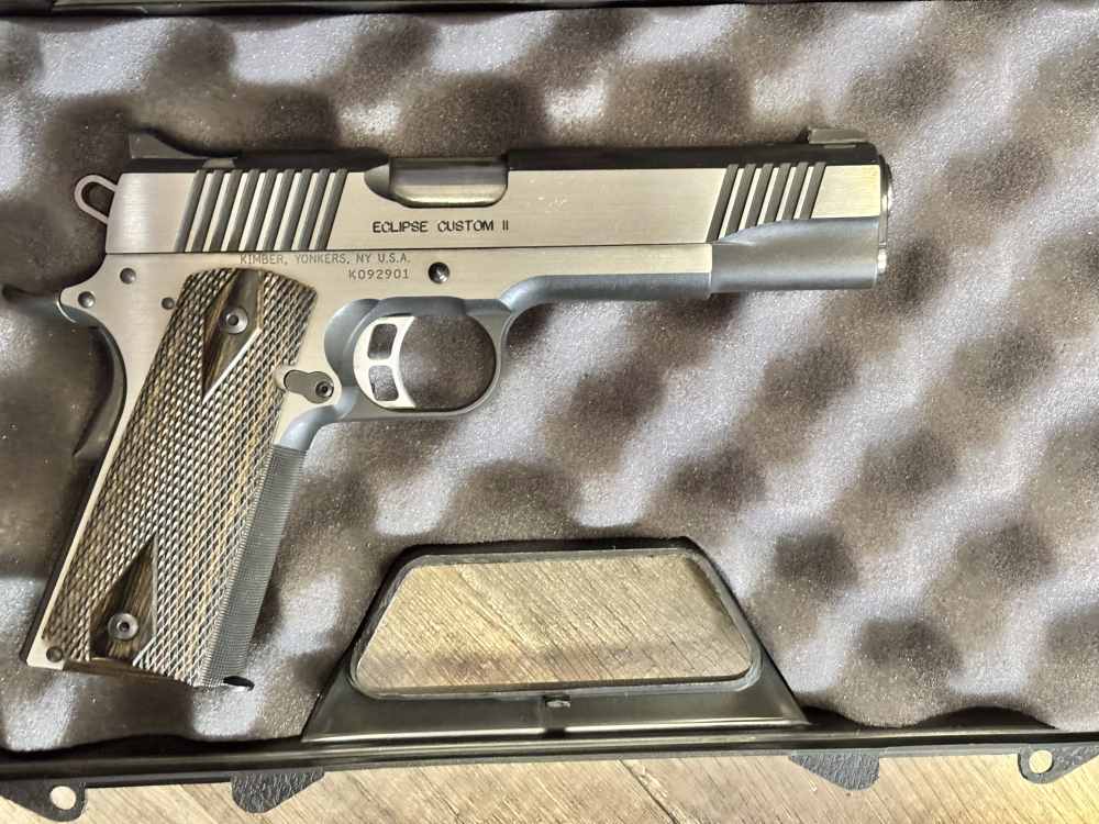 KIMBER ECLIPSE CUSTOM II STAINLESS 45 ACP . NO RESERVE -img-2