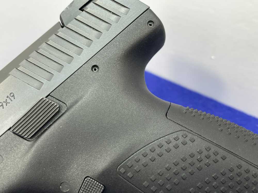 2021 CZ P-10 C 9mm 4.02" *EXCELLENT COMPACT-SIZE STRIKER-FIRED HANDGUN*-img-10