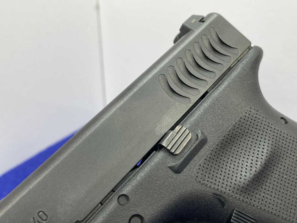 2009 Glock 22RTF .40 S&W 4.49" Blk *DESIRABLE FISH SCALE SLIDE SERRATIONS*-img-12