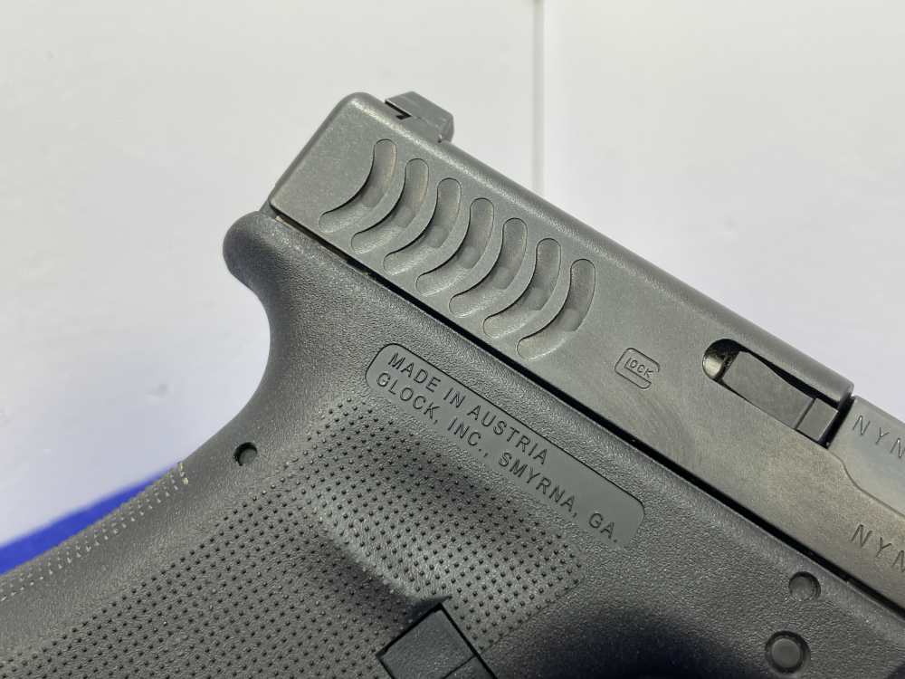 2009 Glock 22RTF .40 S&W 4.49" Blk *DESIRABLE FISH SCALE SLIDE SERRATIONS*-img-20