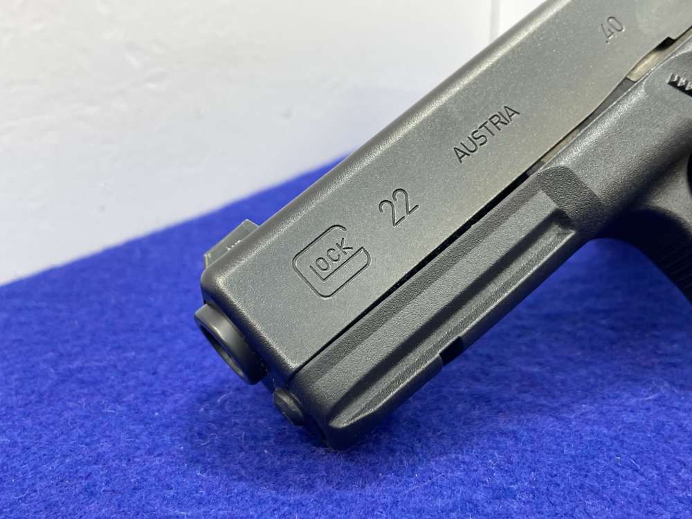 2009 Glock 22RTF .40 S&W 4.49" Blk *DESIRABLE FISH SCALE SLIDE SERRATIONS*-img-15