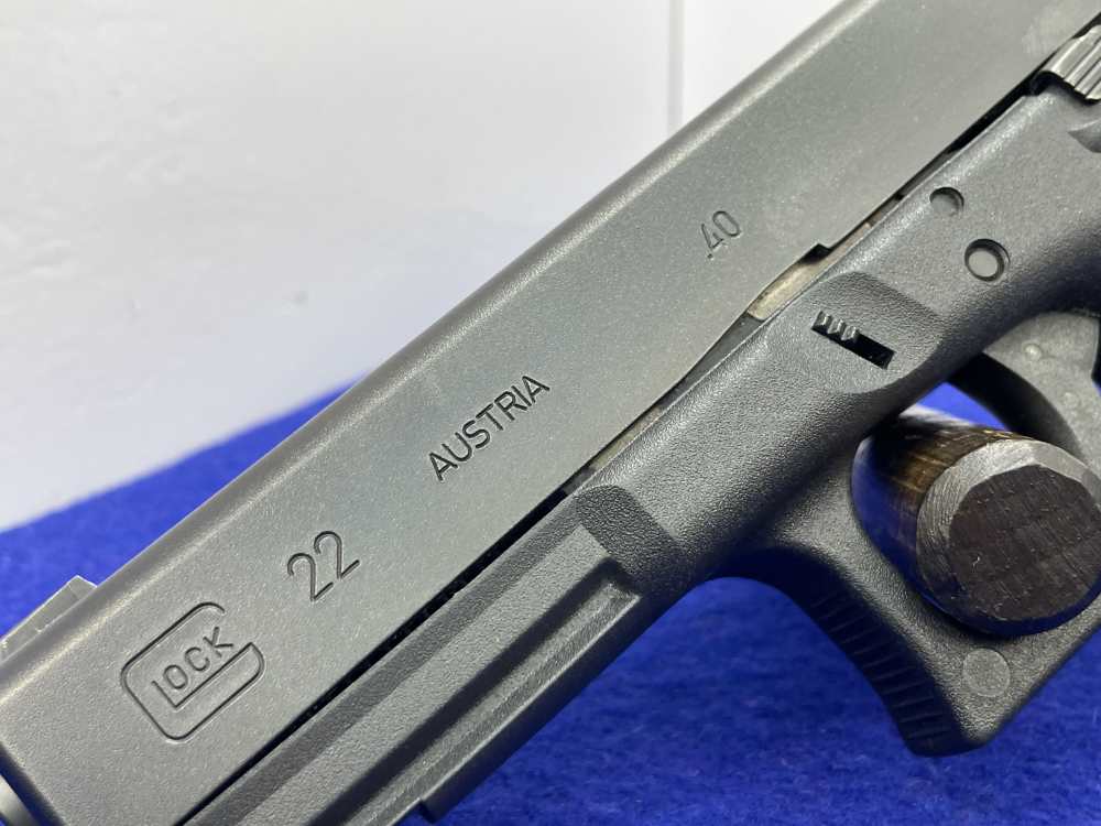 2009 Glock 22RTF .40 S&W 4.49" Blk *DESIRABLE FISH SCALE SLIDE SERRATIONS*-img-14