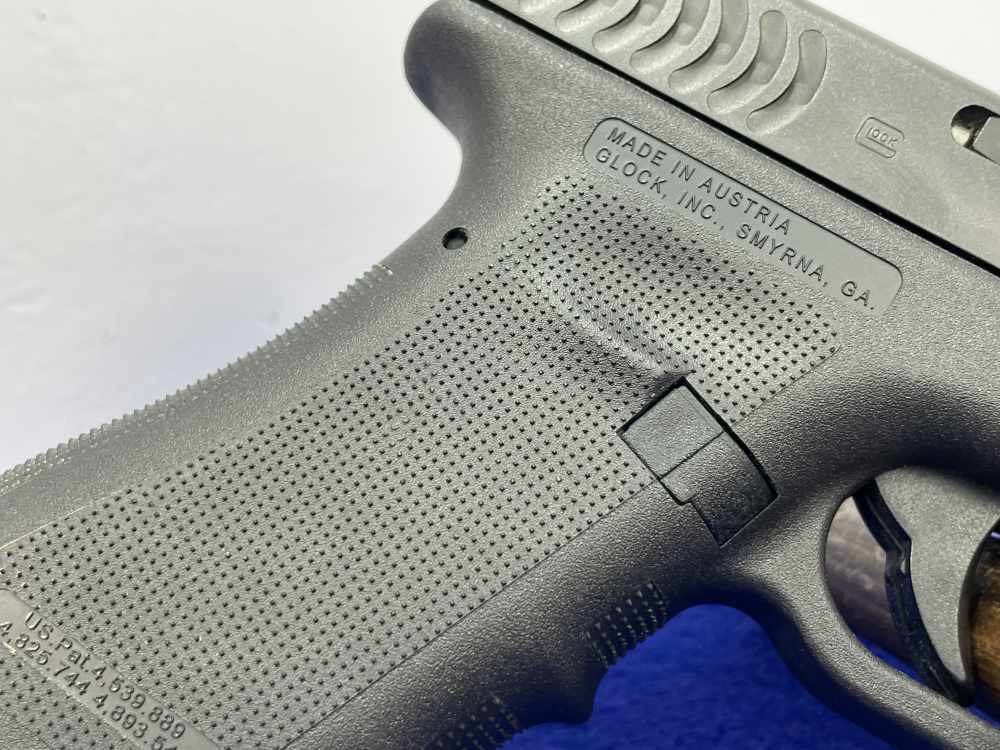 2009 Glock 22RTF .40 S&W 4.49" Blk *DESIRABLE FISH SCALE SLIDE SERRATIONS*-img-19