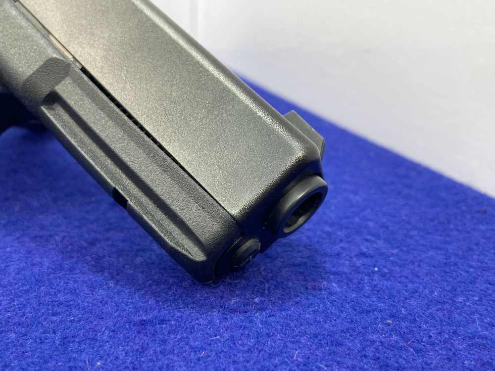 2009 Glock 22RTF .40 S&W 4.49" Blk *DESIRABLE FISH SCALE SLIDE SERRATIONS*-img-25