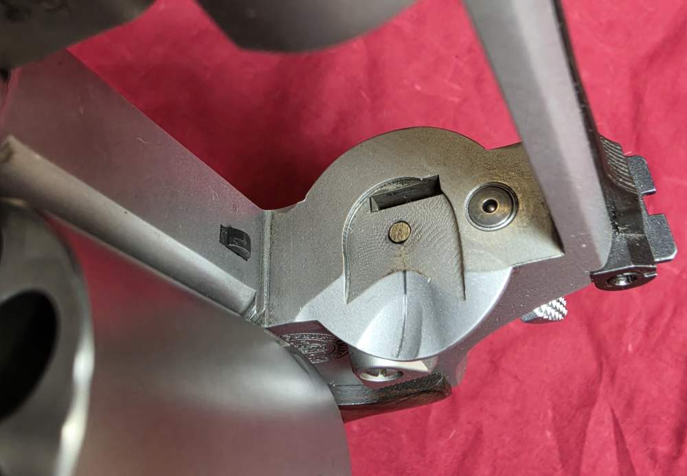 Smith & Wesson Model 686-6 Performance Center 7-Shot Revolver 2.5" Barrel-img-8