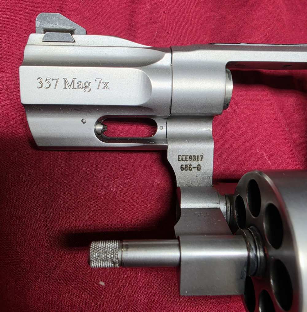 Smith & Wesson Model 686-6 Performance Center 7-Shot Revolver 2.5" Barrel-img-10