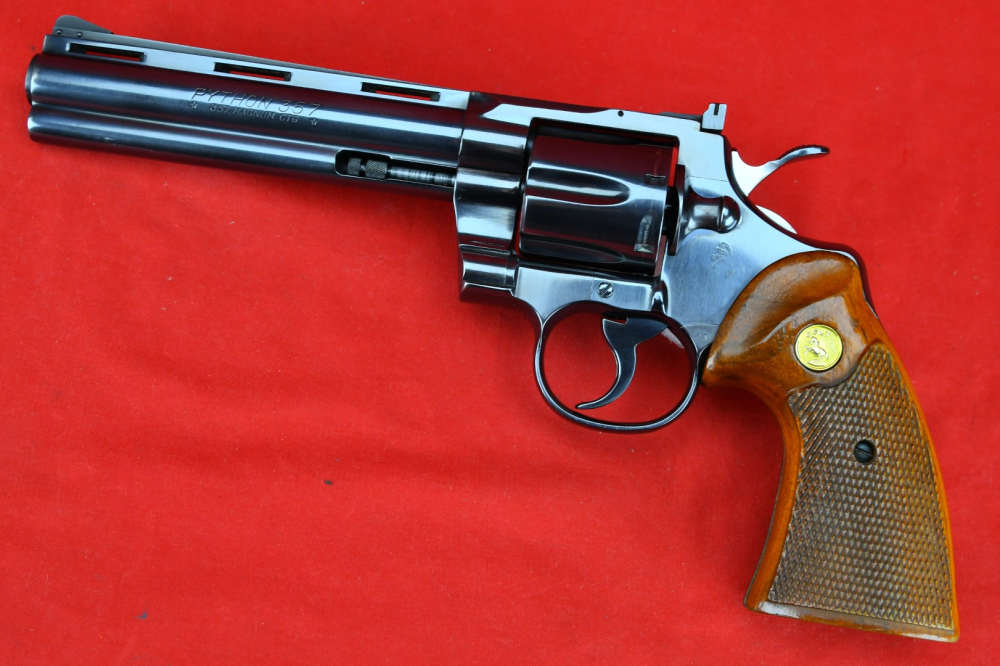STUNNING 1975 Colt Python - ROYAL BLUE - .357 magnum-img-0