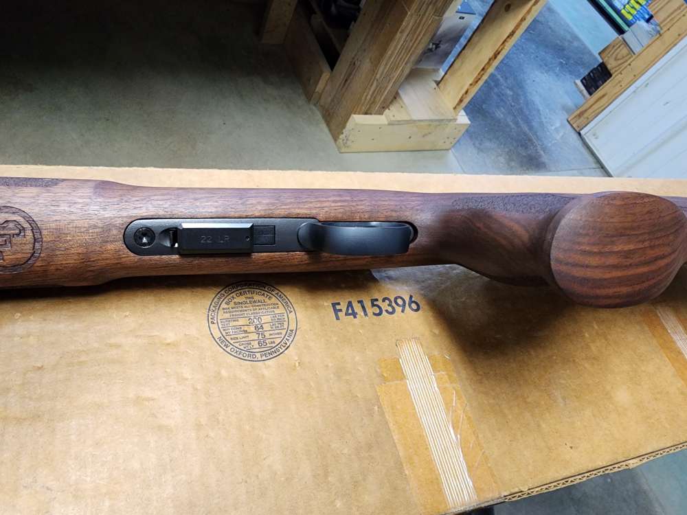 PICS! NEW CZ-USA 457 VARMINT MTR .22 20.5" THREADED MATCH TARGET WALNUT LR-img-27