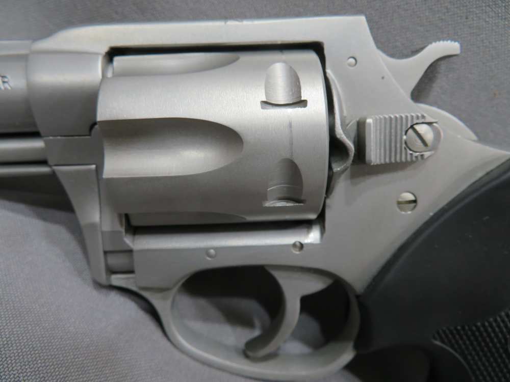 Charter Arms Police Undercover .38 spl LNIB-img-4