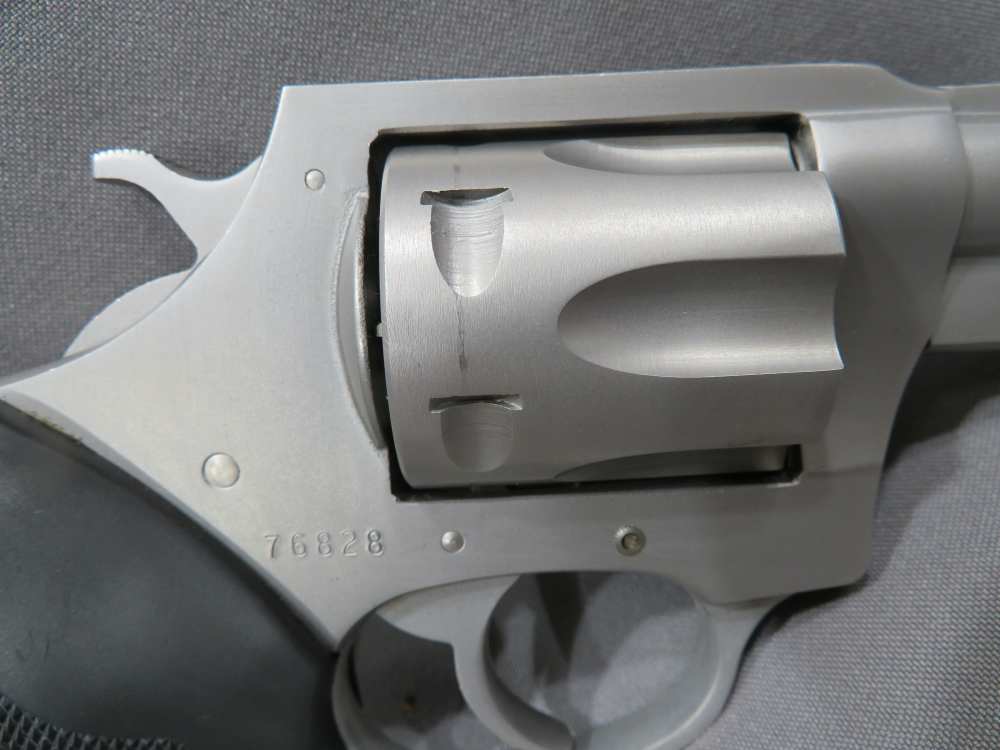 Charter Arms Police Undercover .38 spl LNIB-img-7