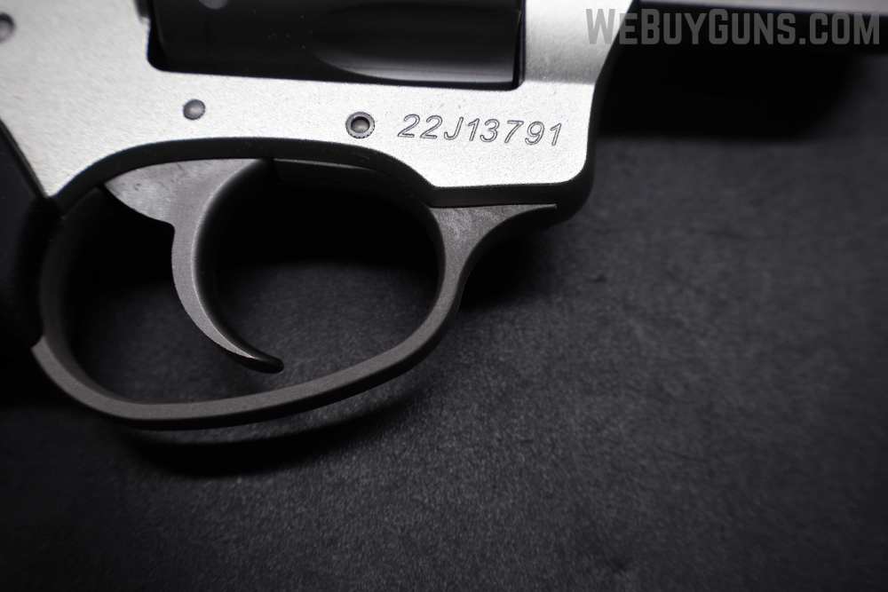 Charter Arms Undercover revolver .38 Special-img-14