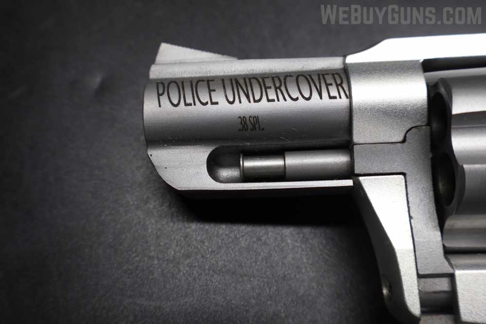 Charter Arms Undercover revolver .38 Special-img-13