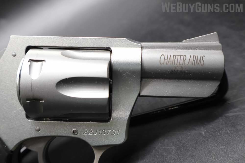 Charter Arms Undercover revolver .38 Special-img-3