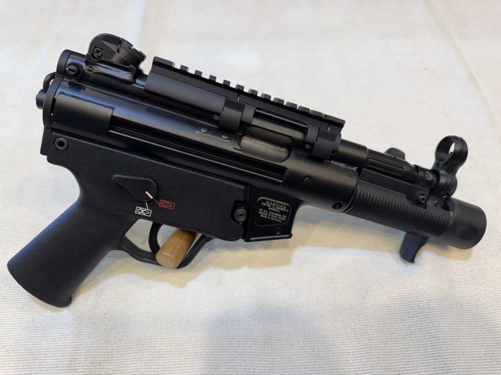 Heckler & Koch SP5 9mm w 3-30 rnd mag … New in Box !! -img-4