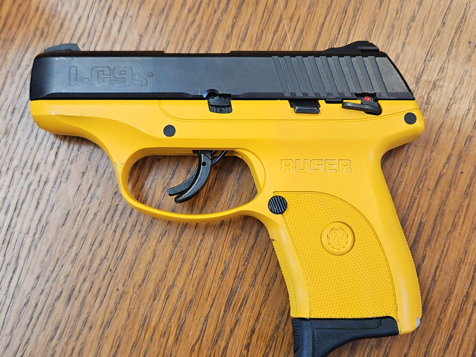 Ruger LC9s 9mm. YELLOW. No CC fee-img-1