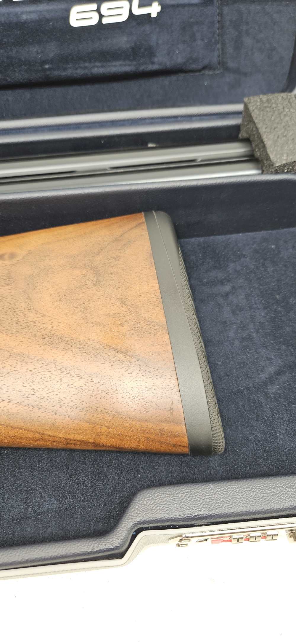 Beretta 694 Sporting 12 GA 32" O/U Shotgun Case Chokes excellent NM-img-23