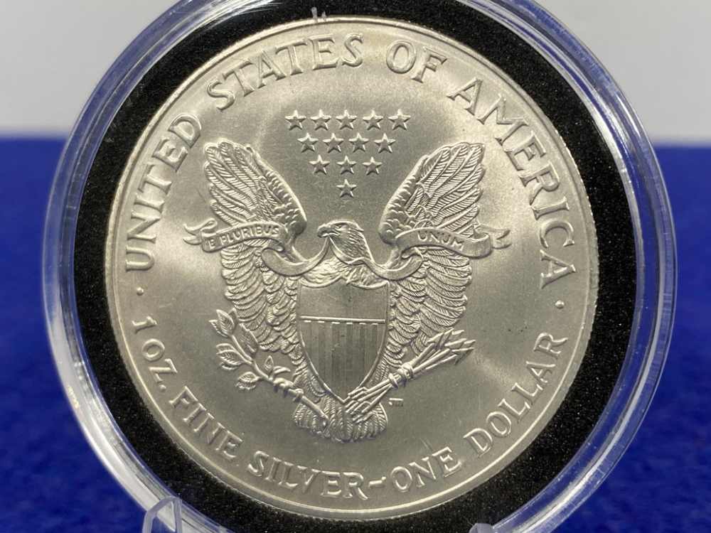 2001 Silver Eagle *1 Troy Oz 999 SILVER* Desirable Coin -BU- *Penny Start*-img-5