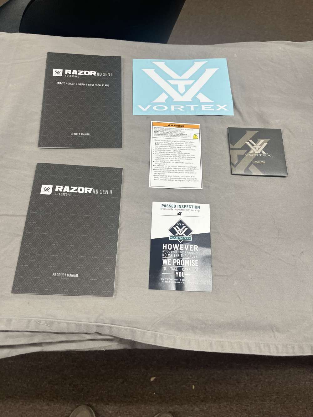 Vortex Razor HD Gen II 4.5-27x56 New In Box-img-2
