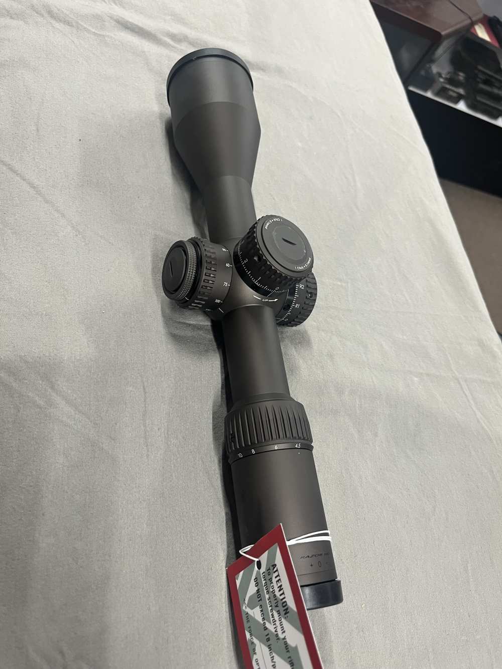 Vortex Razor HD Gen II 4.5-27x56 New In Box-img-6