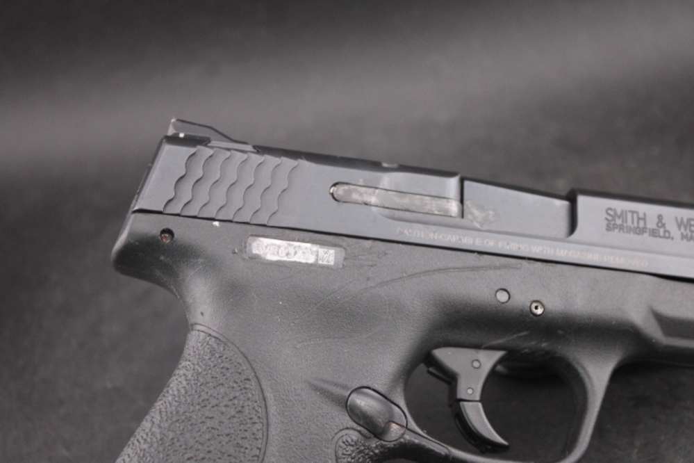 Smith & Wesson M&P9 Shield 9mm Item P-272-img-3