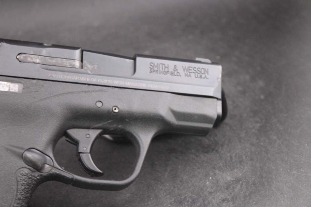 Smith & Wesson M&P9 Shield 9mm Item P-272-img-2