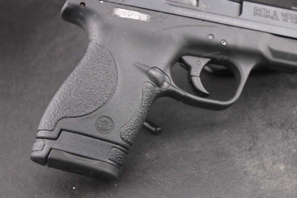 Smith & Wesson M&P9 Shield 9mm Item P-272-img-4