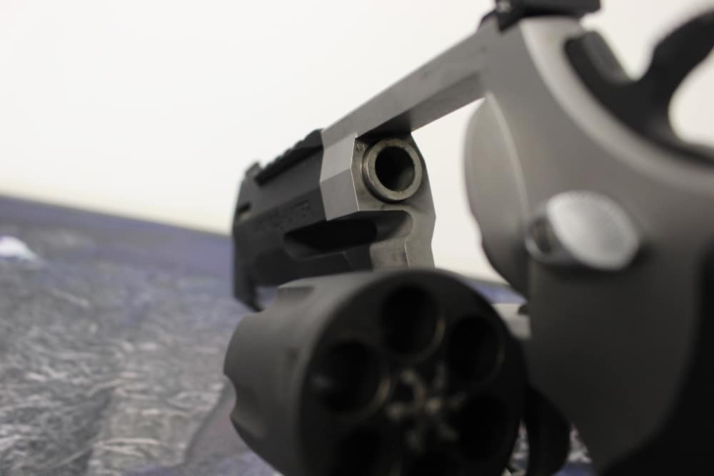 Taurus Raging Hunter .44MAG Revolver-img-2
