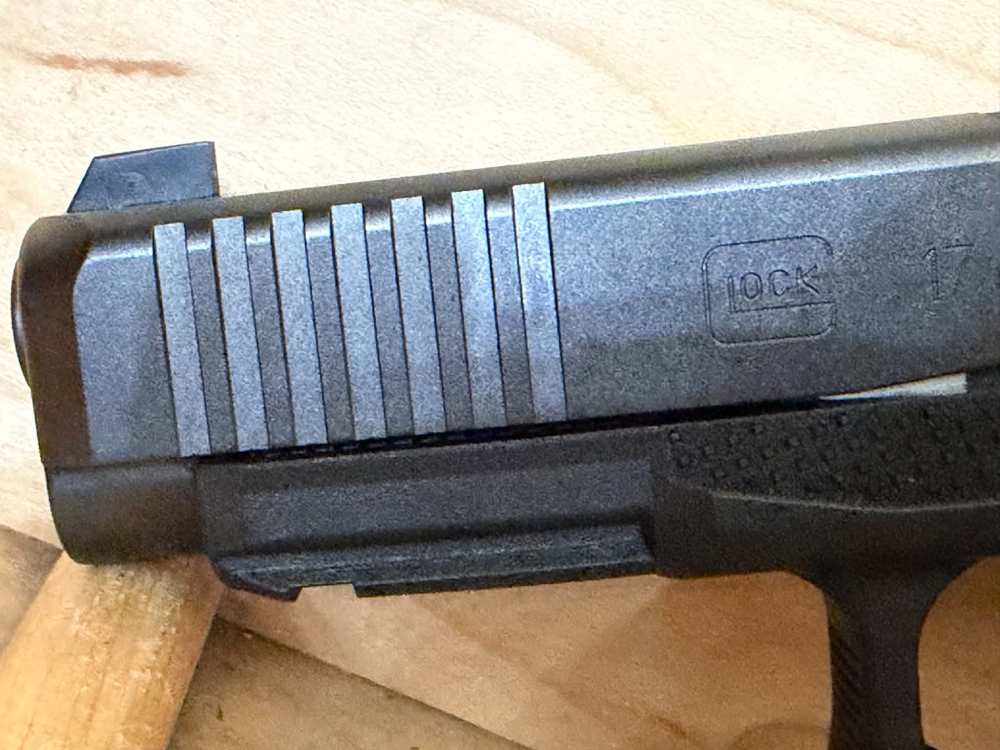 GLOCK 17 GEN 6 9MM ORIGINAL BOX 2 EXTRA MAGS AND LOADER 30603-img-3
