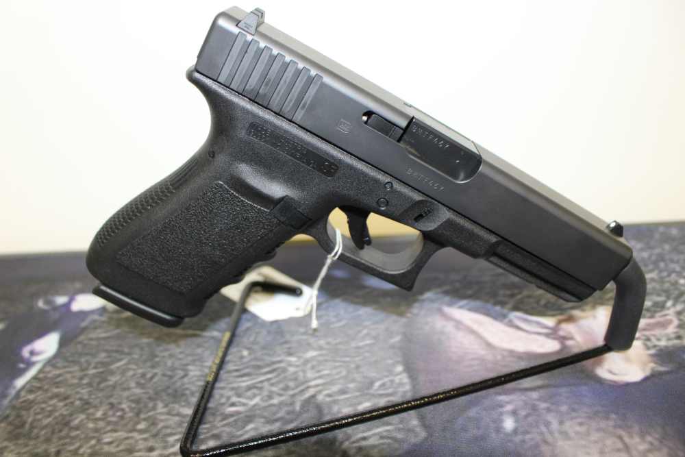 Glock G20 10mm Semi Auto Pistol with 2 magazines-img-1