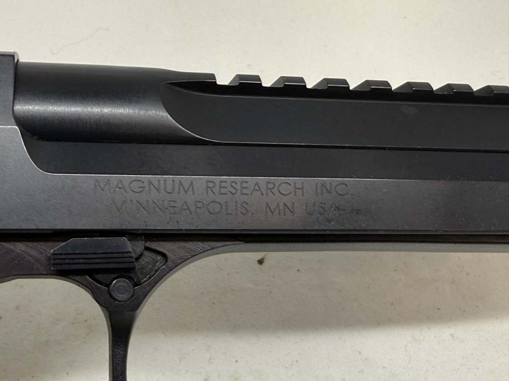 Magnum Research Desert Eagle PUNISHER Grips .50 AE DE50 6" Case-img-5