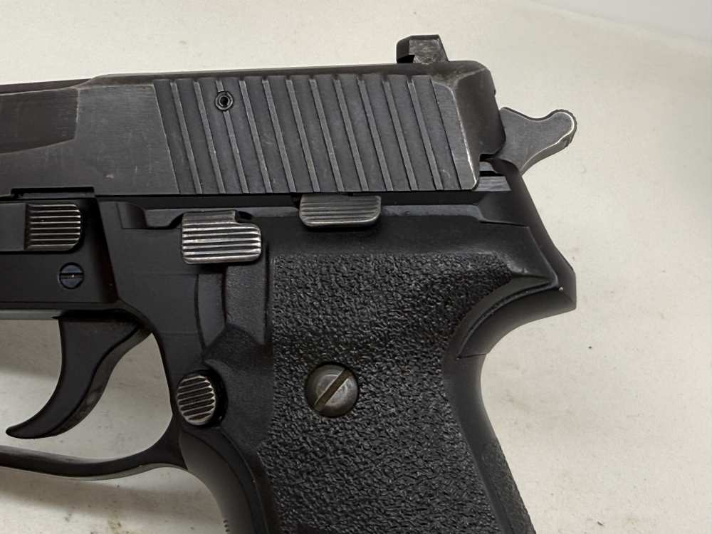 German Sig Sauer P228 3.9" Black 9mm w/ Holster Case-img-6