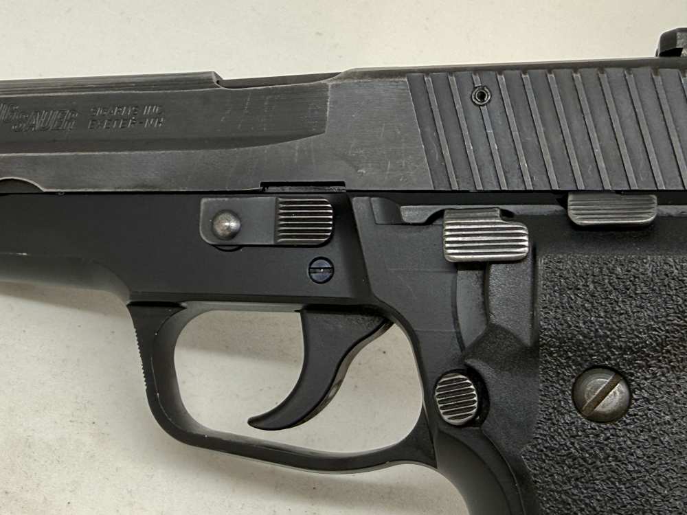 German Sig Sauer P228 3.9" Black 9mm w/ Holster Case-img-5