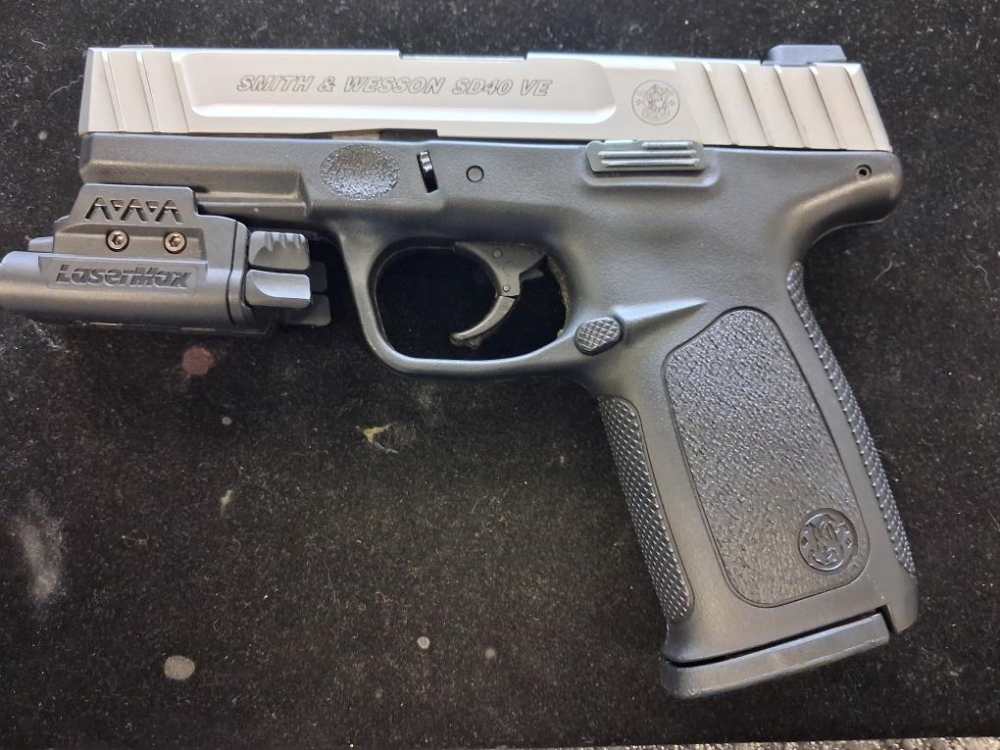 SMITH & WESSON PISTOL SD40VE LASERMAX SPARTAN LIGHT/LASER-img-10