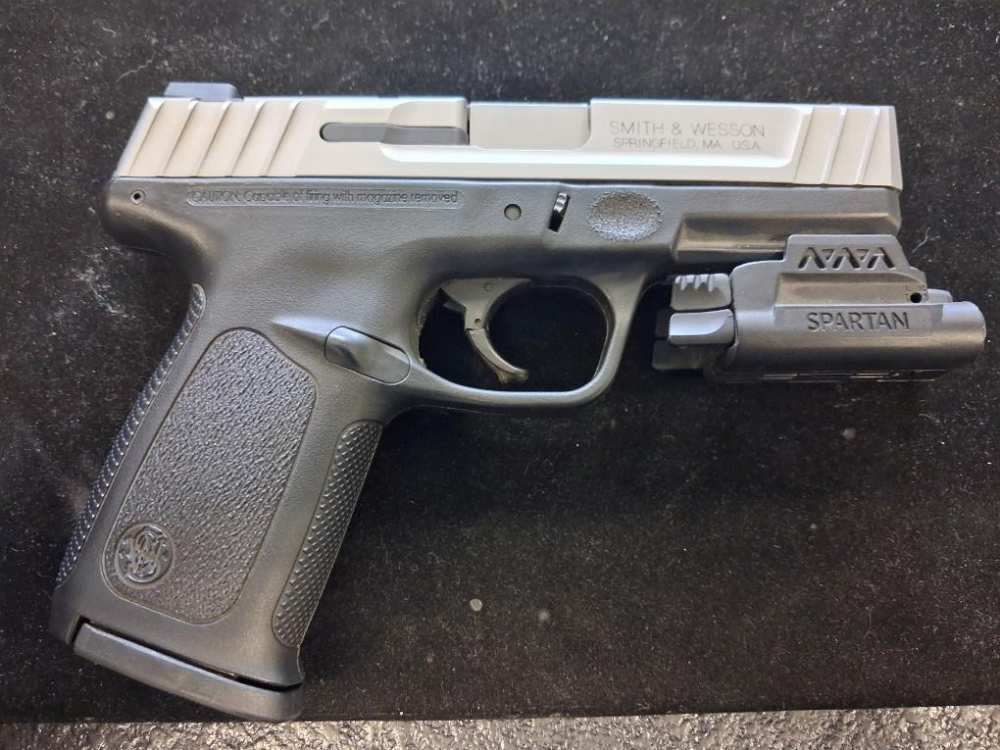 SMITH & WESSON PISTOL SD40VE LASERMAX SPARTAN LIGHT/LASER-img-9