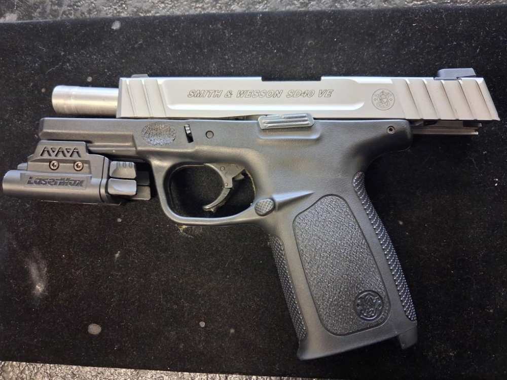 SMITH & WESSON PISTOL SD40VE LASERMAX SPARTAN LIGHT/LASER-img-3