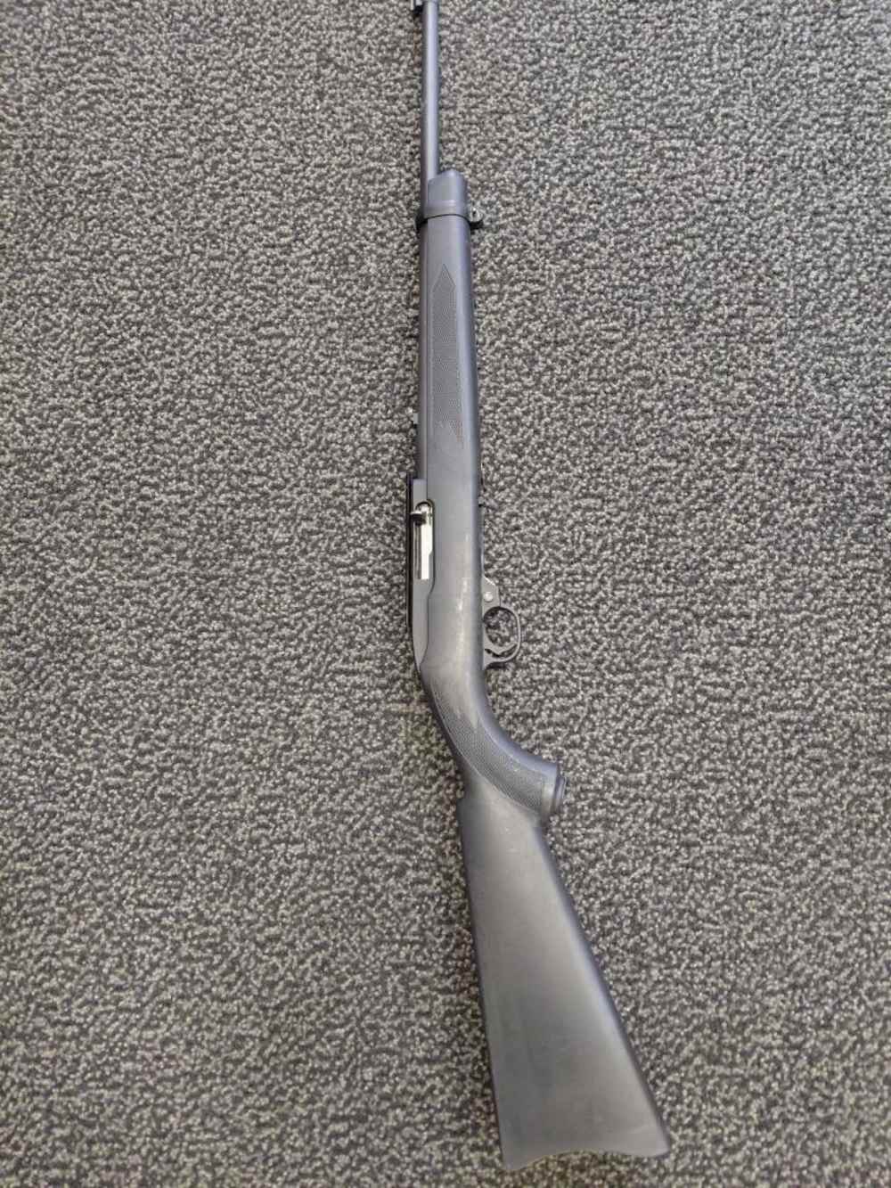 RUGER RIFLE 10/22 NO MAGAZINE -img-0