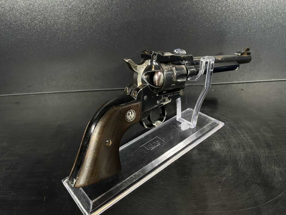 Ruger 22 LR Revolver-img-2