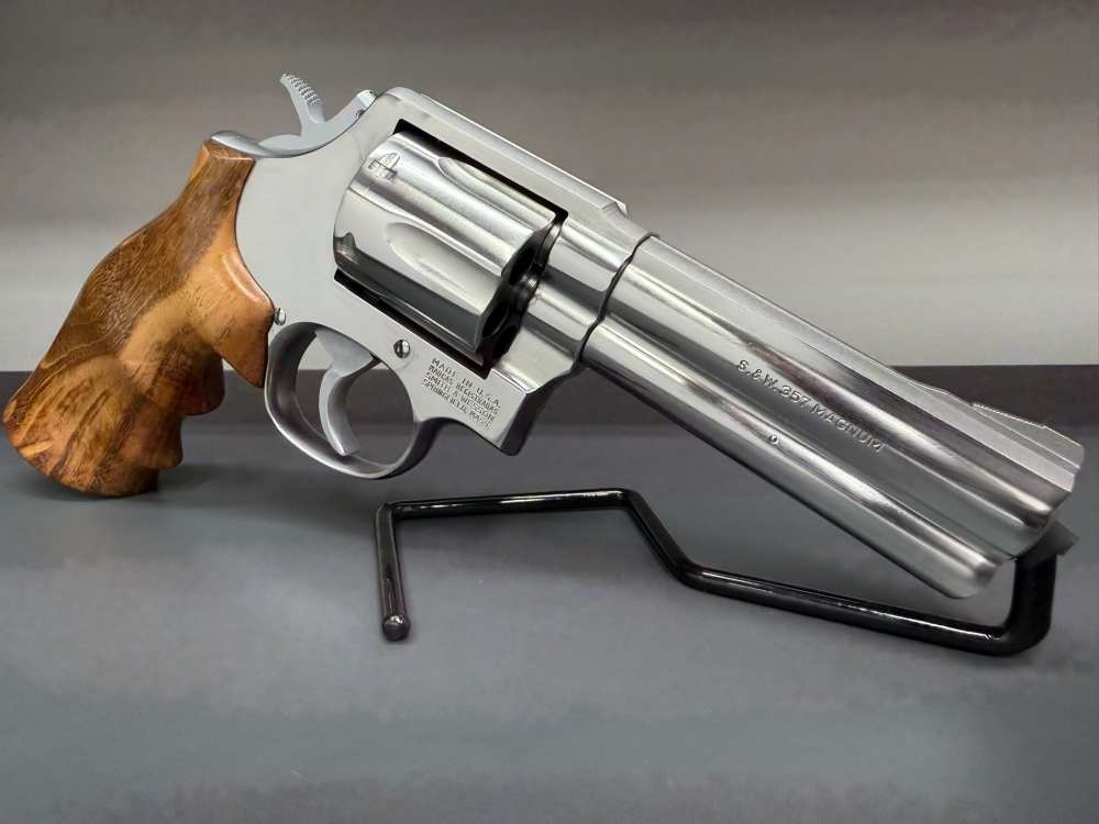 SMITH & WESSON 681 NO DASH COMBAT*AMAZING LIKE NEW-BOXED*SCARCE COLLECTOR-img-9