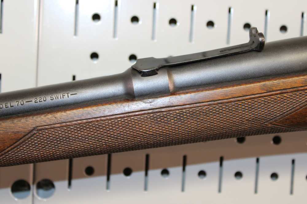 Winchester Model 70 (Pre-64) - 220 Swift - 1951 - Completely Original-img-86