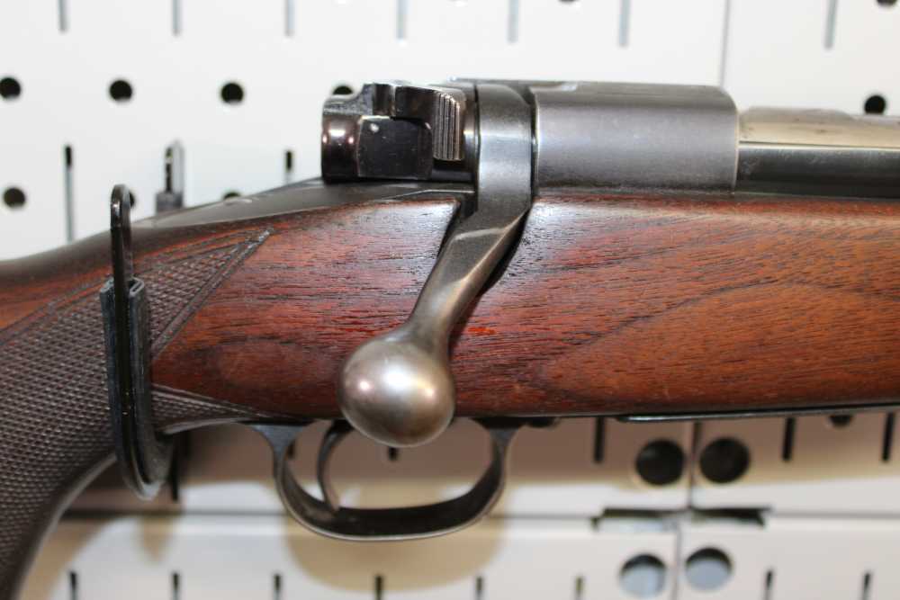 Winchester Model 70 (Pre-64) - 220 Swift - 1951 - Completely Original-img-14
