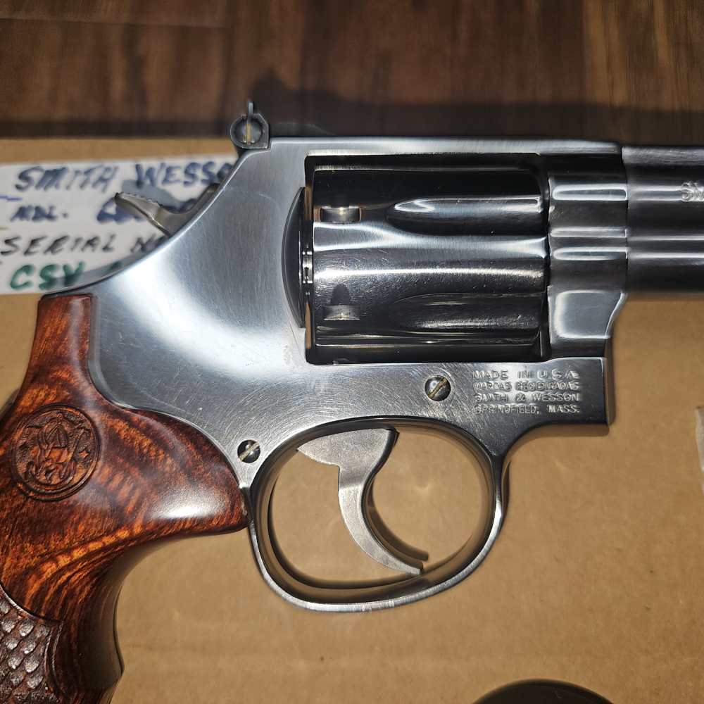 Smith & Wesson 686-6 3" 357 Magnum/38 Special Polished Stainless 7 Shot-img-6