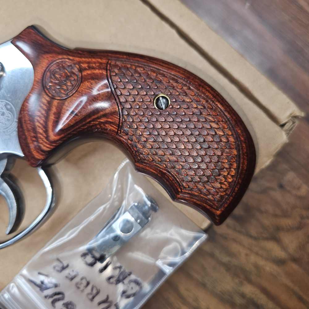 Smith & Wesson 686-6 3" 357 Magnum/38 Special Polished Stainless 7 Shot-img-1
