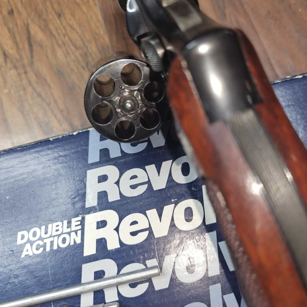 Smith & Wesson 586 No Dash Vintage 1983 357 Mag 38 Special 4"  S & W 586-img-29