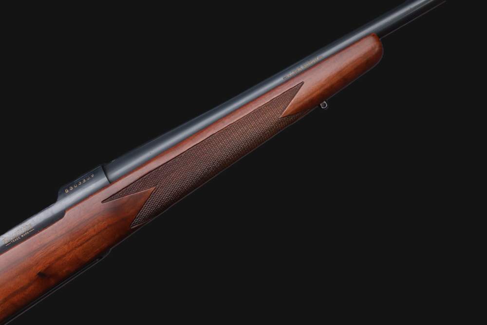 Winchester Model 70 Classic LH 7mm Rem Mag-img-3