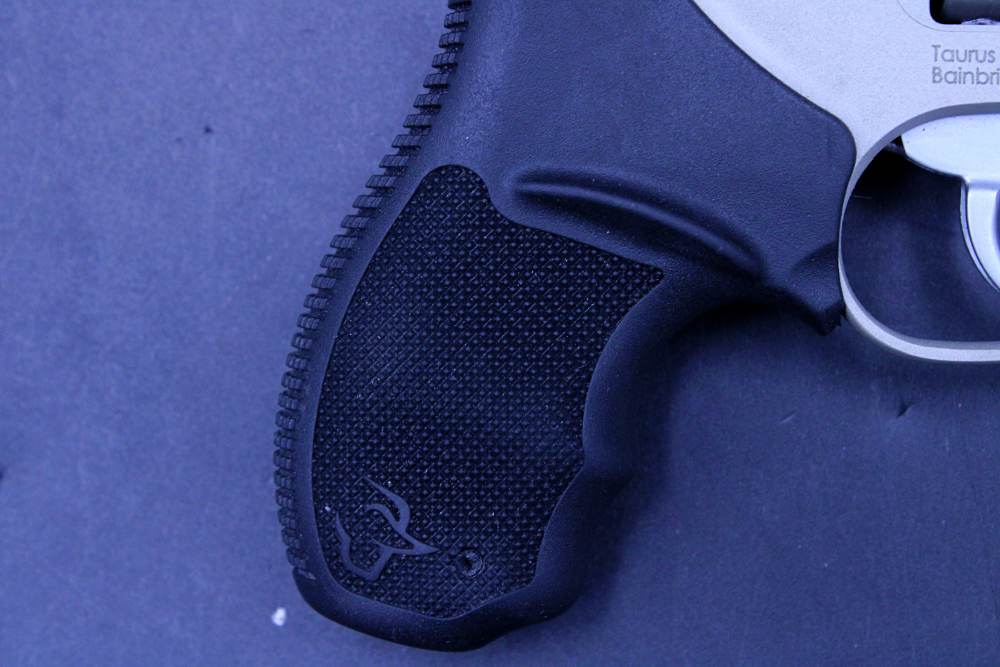Taurus 856 Lightweight .38 SPL 2" BBL Snub Nose Carry Revolver-img-4