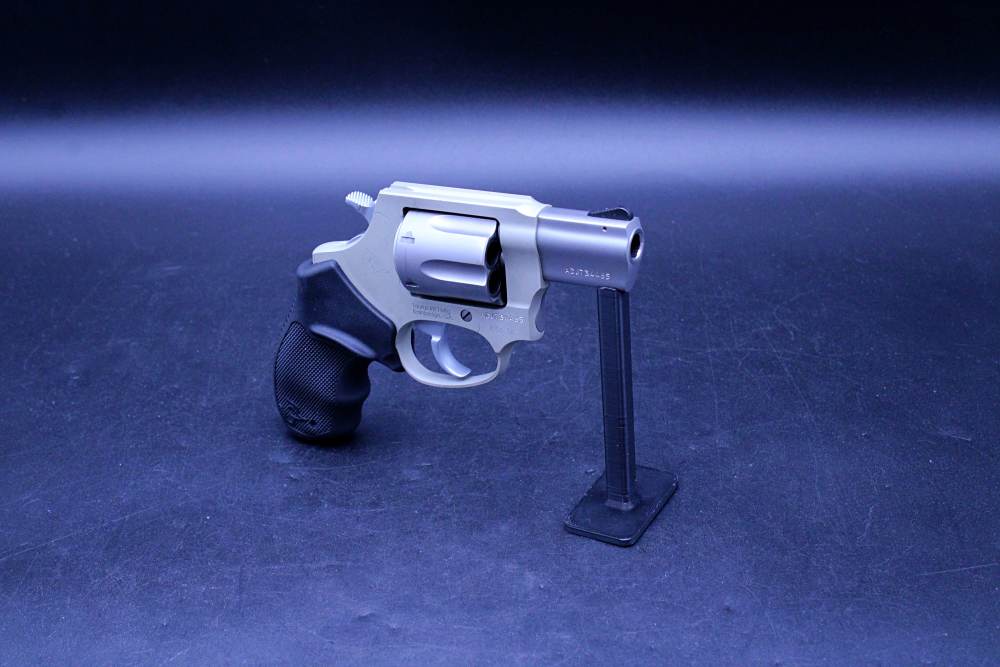 Taurus 856 Lightweight .38 SPL 2" BBL Snub Nose Carry Revolver-img-1
