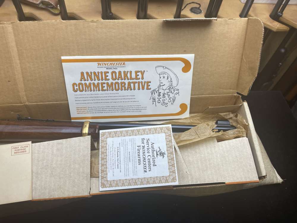 Winchester Model 9422 Annie Oakley 22 S,L,LR New-img-3