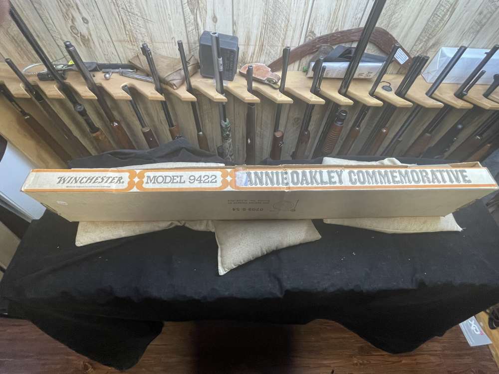 Winchester Model 9422 Annie Oakley 22 S,L,LR New-img-34