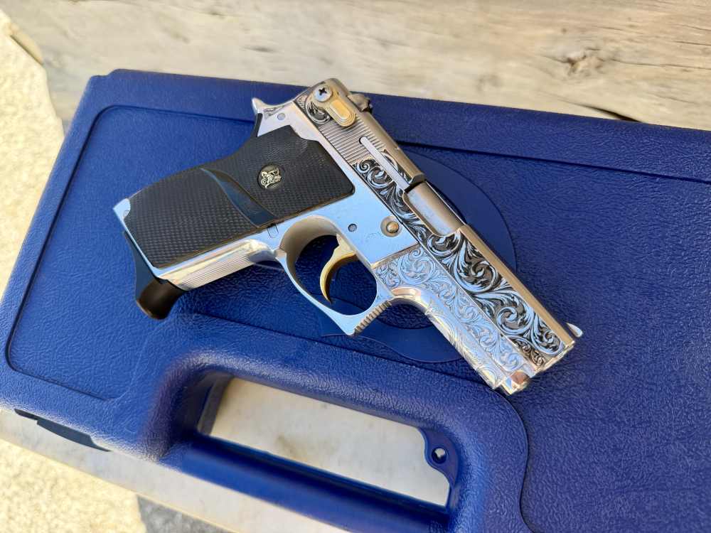 Smith & Wesson 669 9mm ENGRAVED High Polished Stainless & 24k Gold-img-7