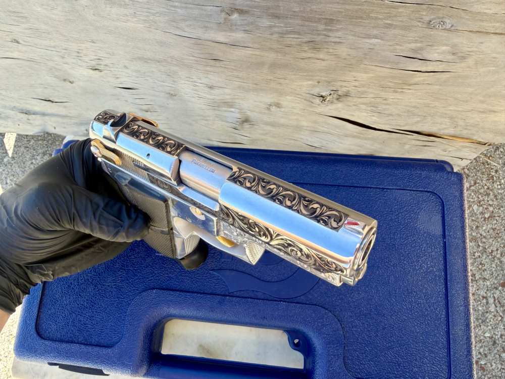Smith & Wesson 669 9mm ENGRAVED High Polished Stainless & 24k Gold-img-25